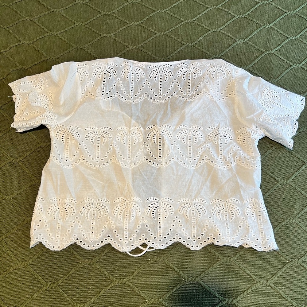 White Eyelet Lace Top and Shorts Set / Beach Coverup - Picture 13 of 15